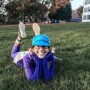 Meet your Posher, Olivia